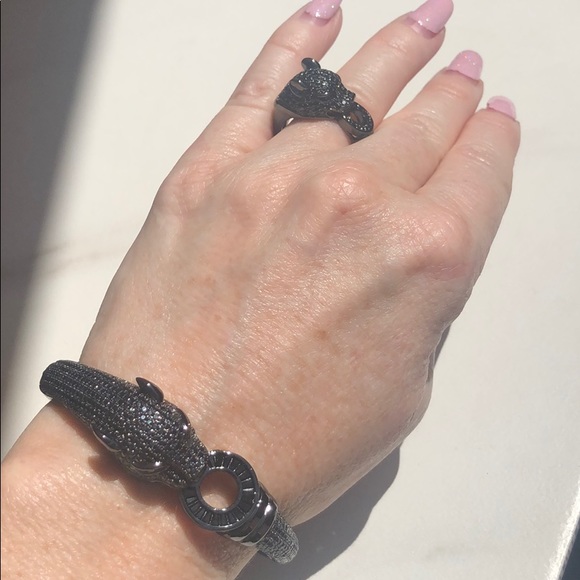 Black Panther Swarovski Crystal Bracelet Ring Set - Picture 7 of 8